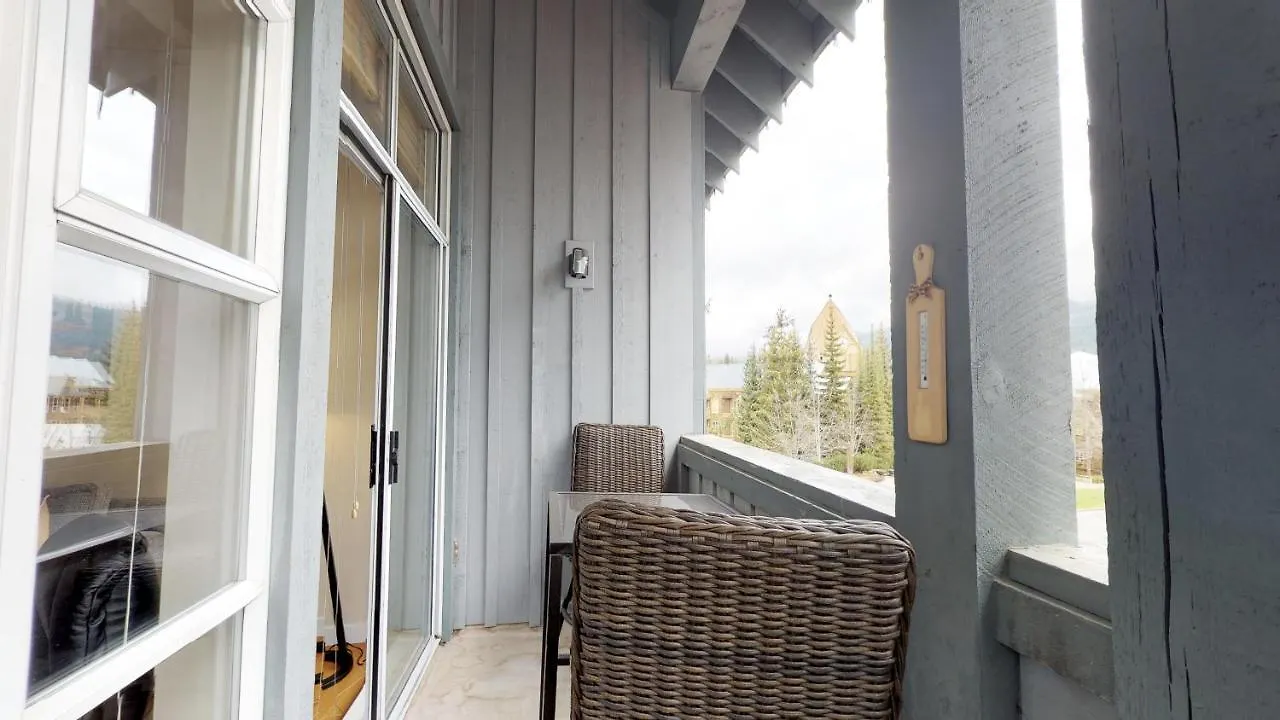 Steps To Gondola Villa Whistler Holiday home